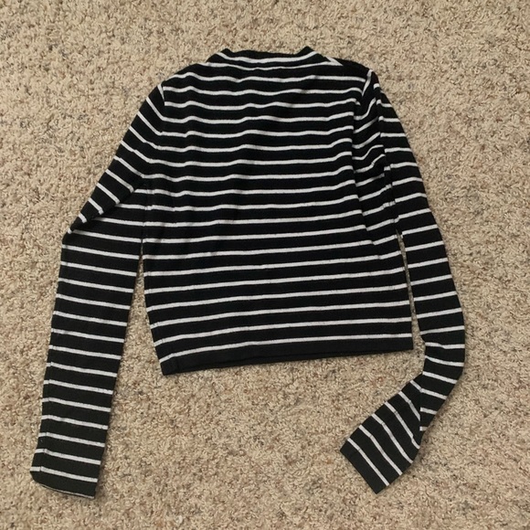 Brandy Melville Cropped Striped Long Sleeve - Picture 2 of 5